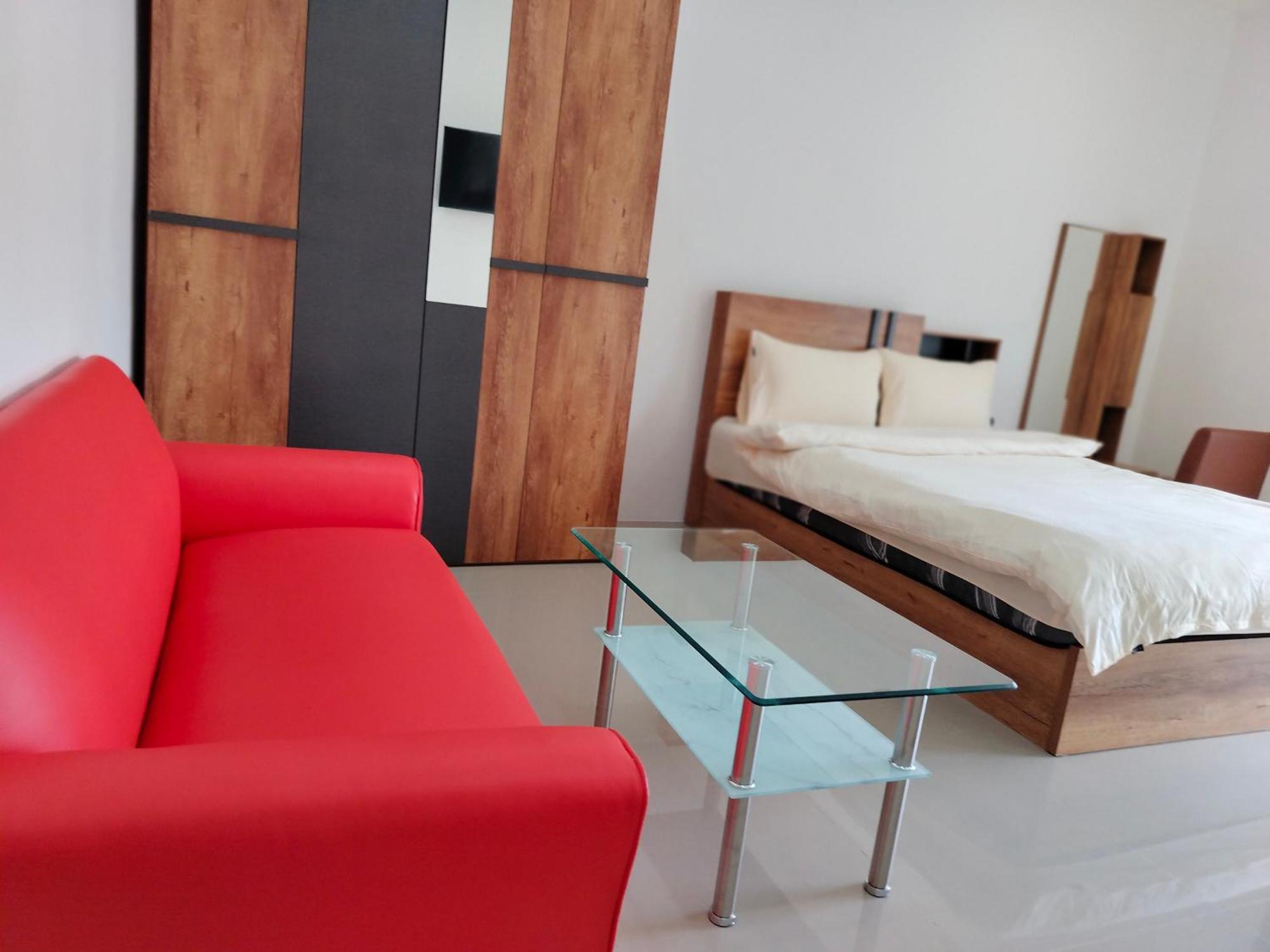 Taxim Residence Boutique Hotel Patong Exterior foto