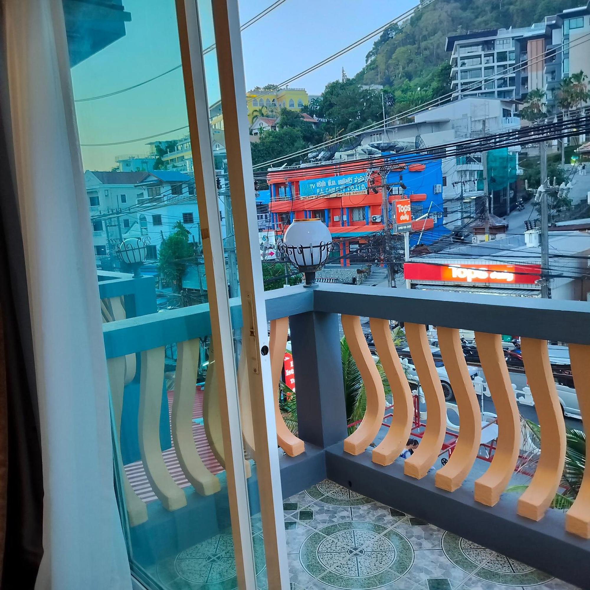 Taxim Residence Boutique Hotel Patong Exterior foto