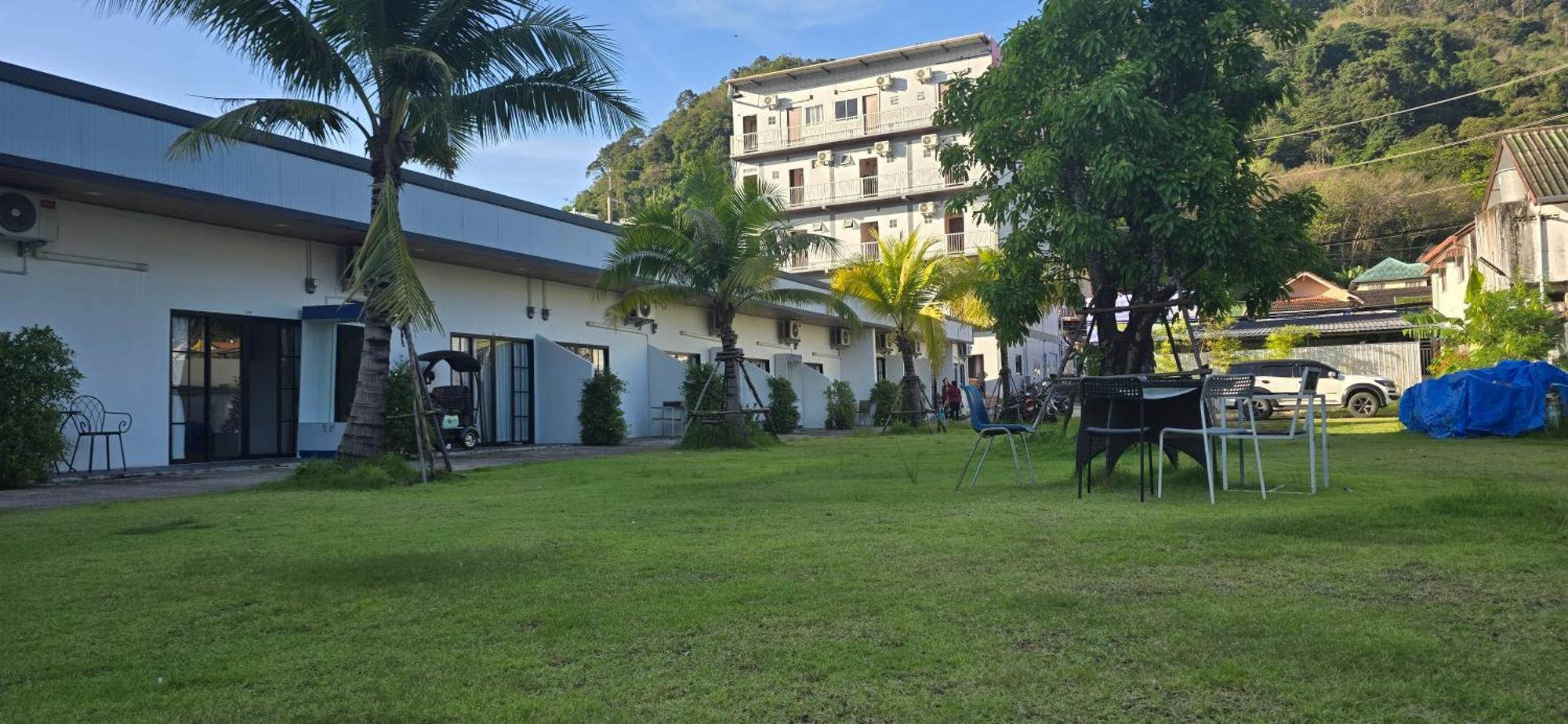 Taxim Residence Boutique Hotel Patong Exterior foto