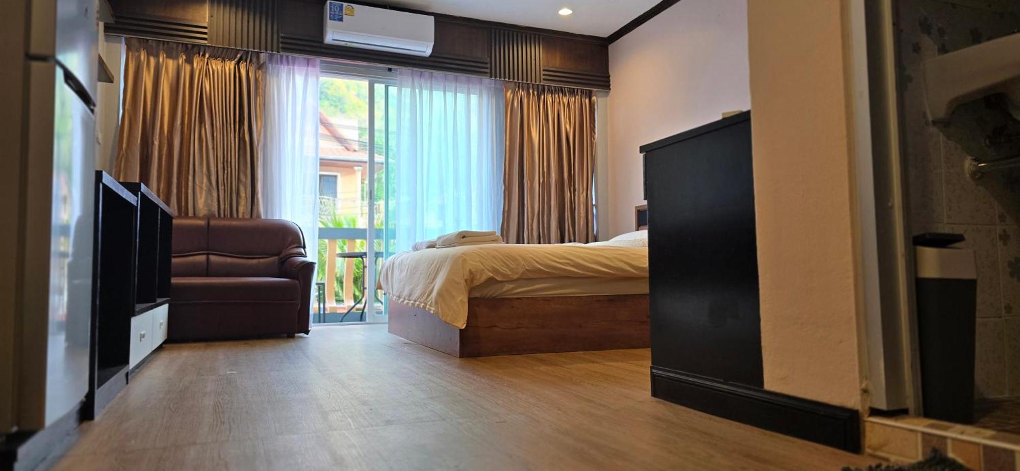 Taxim Residence Boutique Hotel Patong Exterior foto